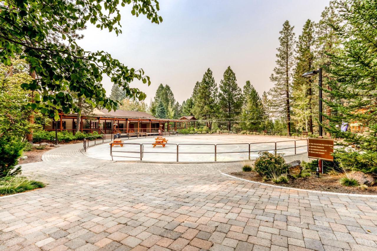 Tree Top Retreat Бенд Экстерьер фото